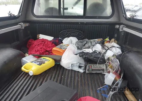 2001 Ford Ranger Xl/Xlt from USA, damaged, VIN 1FTYR10D01PB33657